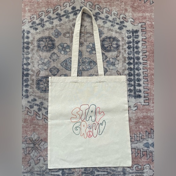 Hand Embroidered Multicolor Stay Groovy 70s Tan Canvas On The Go Tote Bag - Picture 1 of 5